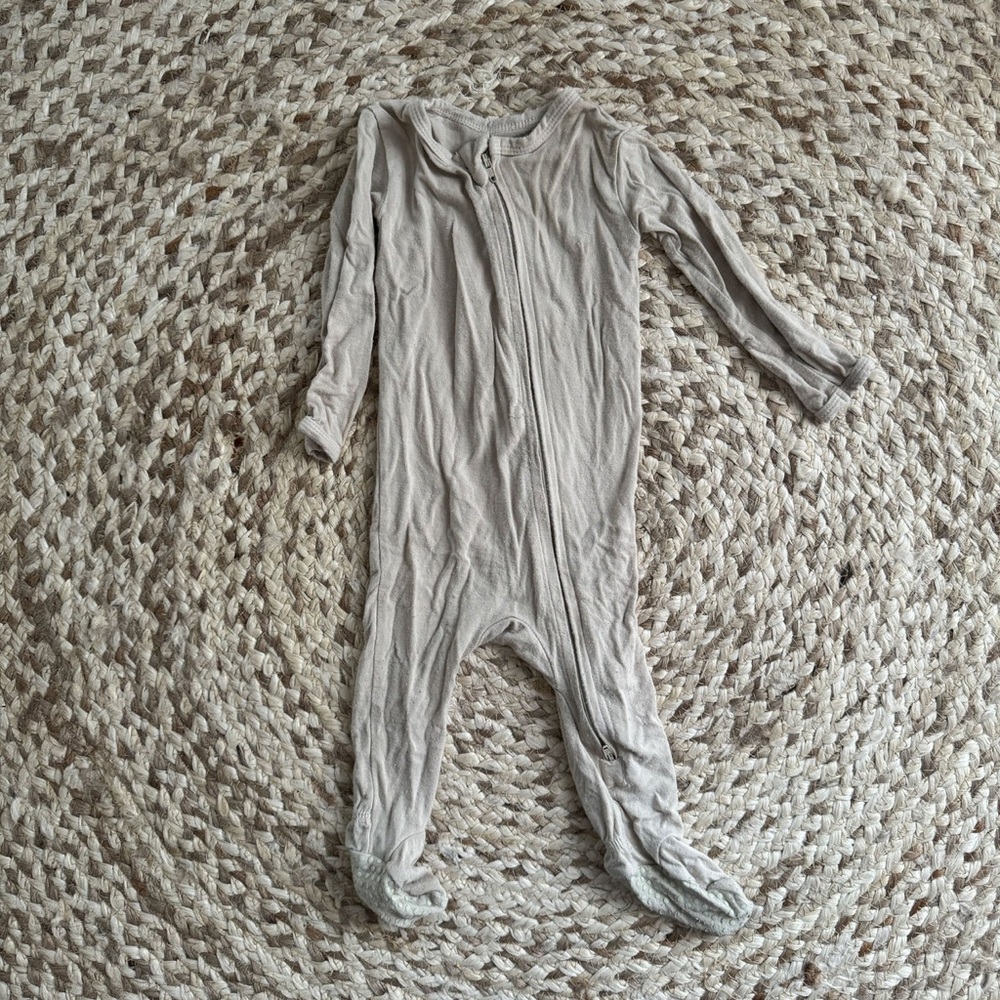 Pip & Phee Bamboo Sleeper - Beige